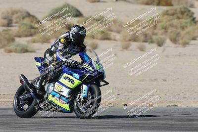 media/Oct-30-2025-Racers Edge (Thu) [[dabbdaf680]]/3-B Group/Session 2 (Bowl Exit)/